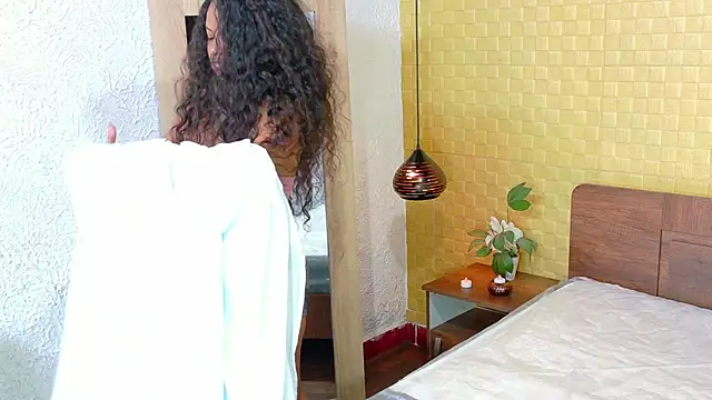 Snapshot of Squirter_pussybomb chatting on 01-23-25, 03:58 Squirter pussybomb online show from 01-23-25, 03:58