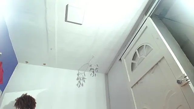 Squirter pussybomb online show from 11-25-25, 04:13