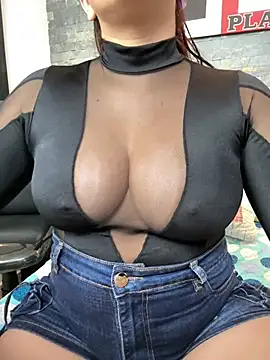 Snapshot of dayadubey_ chatting on 07-11-26, 11:32 dayadubey online show from 07-11-26, 11:32