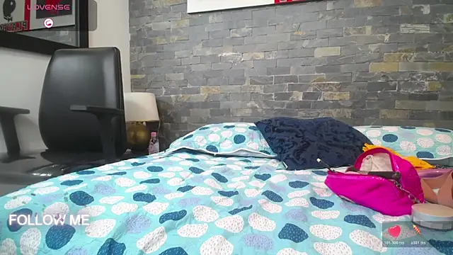 dayadubey  online show from 04-06-26, 11:33