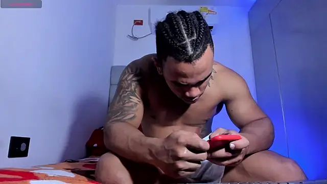 juande 24 online show from 11-18-25, 02:42