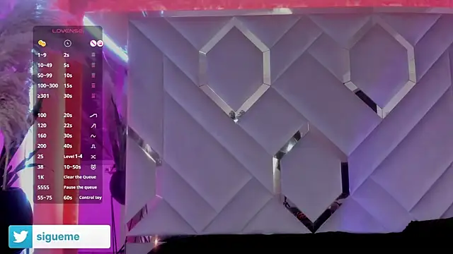 Sara Foxx1 online show from 11-17-25, 09:52