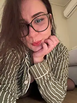 Its Jade online show from 03-19-26, 03:45