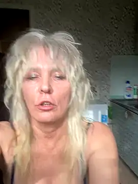 EsterHotMilf online show from 11-09-25, 09:13