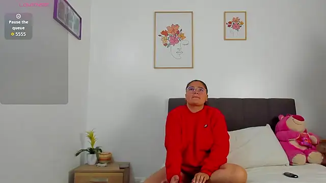 evaa miaa online show from 01-12-26, 11:06