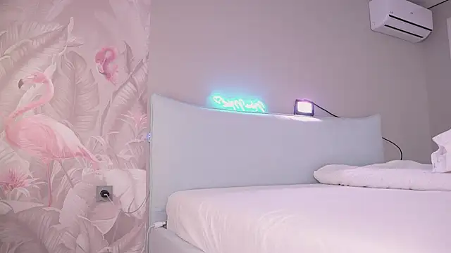 NinaMint online show from 11-23-25, 04:39