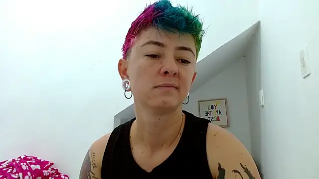 tomboyblue online show from 11-05-25, 02:53