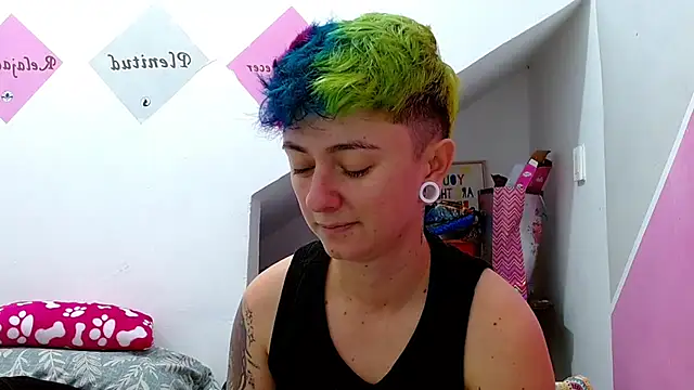 tomboyblue online show from 10-09-25, 04:40