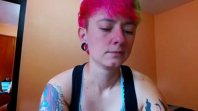 tomboyblue online show from 07-18-26, 06:49