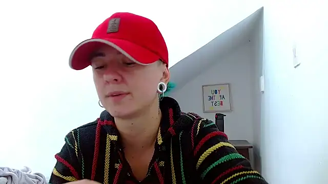 tomboyblue online show from 12-16-25, 03:05