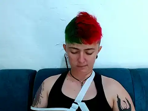 tomboyblue online show from 03-20-25, 03:25