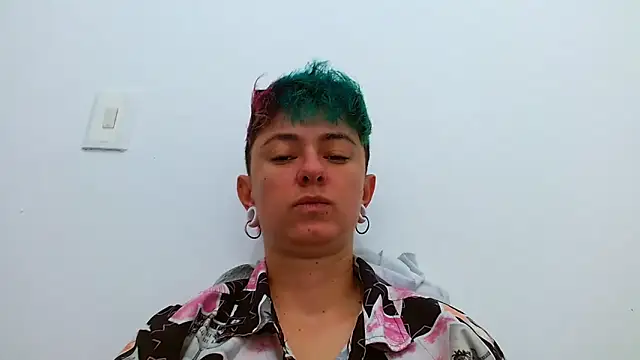 tomboyblue online show from 12-15-25, 04:24