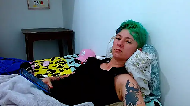 tomboyblue online show from 02-08-26, 08:50