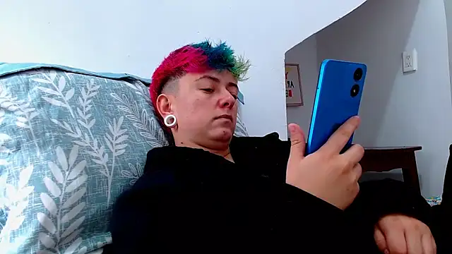 tomboyblue online show from 10-07-25, 01:56