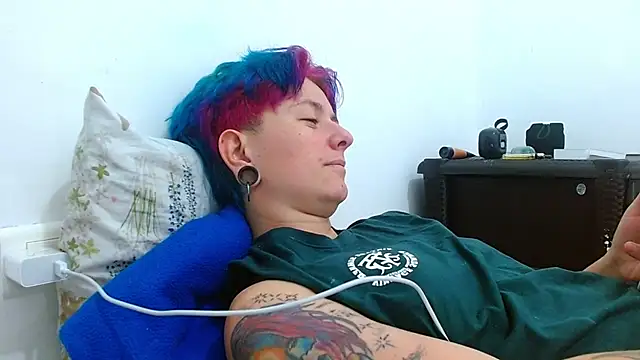 tomboyblue online show from 04-02-26, 06:36