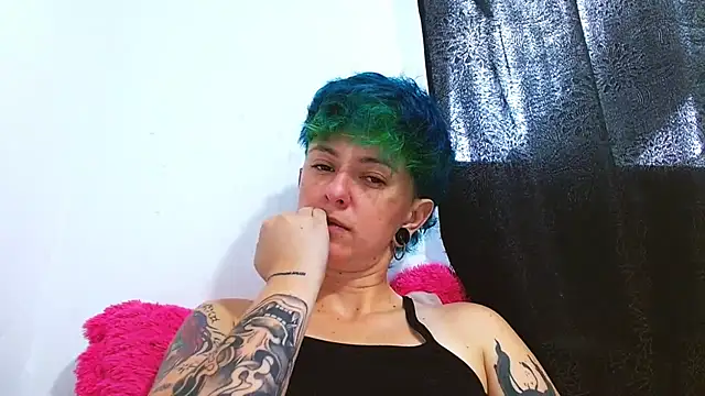 tomboyblue online show from 04-15-26, 07:29