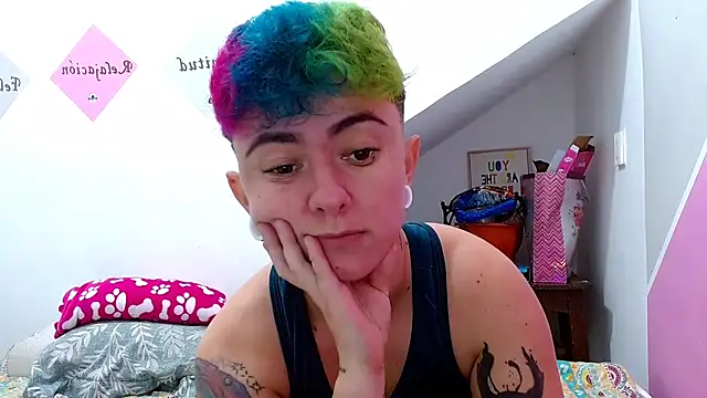 tomboyblue online show from 10-11-25, 12:33