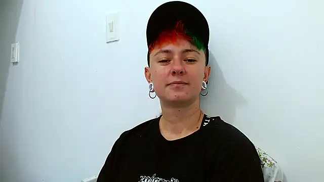 tomboyblue online show from 01-10-26, 05:19