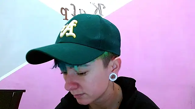 tomboyblue online show from 11-14-25, 10:35