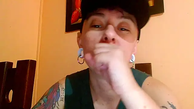 tomboyblue online show from 06-18-26, 10:48