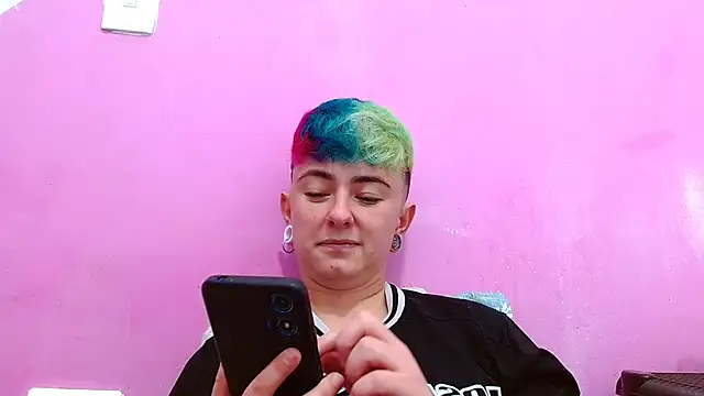 tomboyblue online show from 09-19-25, 09:41