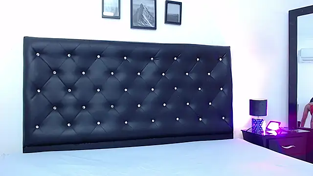 queenie star online show from 03-19-25, 08:11