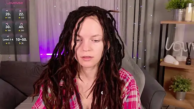 Snapshot of CoreyJane chatting on 09-20-25, 04:50 CoreyJane online show from 09-20-25, 04:50
