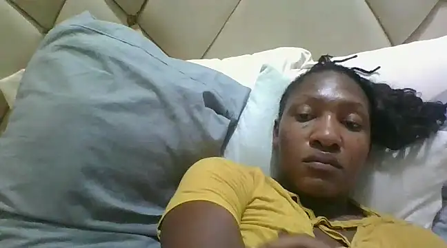 Snapshot of sexy_vivvy chatting on 02-10-25, 06:45 sexy vivvy online show from 02-10-25, 06:45