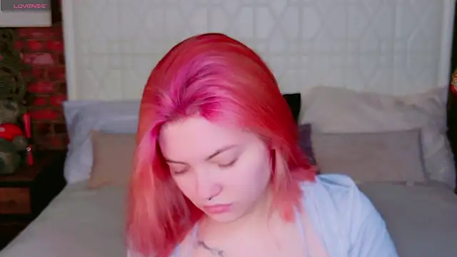 Snapshot of Lisa_Adam chatting on 03-07-25, 04:02 Lisa Adam online show from 03-07-25, 04:02