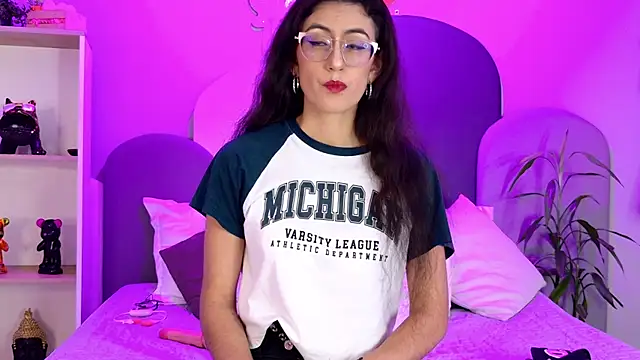 SophieGomez22 online show from 04-20-26, 11:24