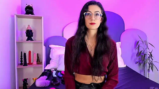 Snapshot of SophieGomez22 chatting on 02-23-26, 11:44 SophieGomez22 online show from 02-23-26, 11:44