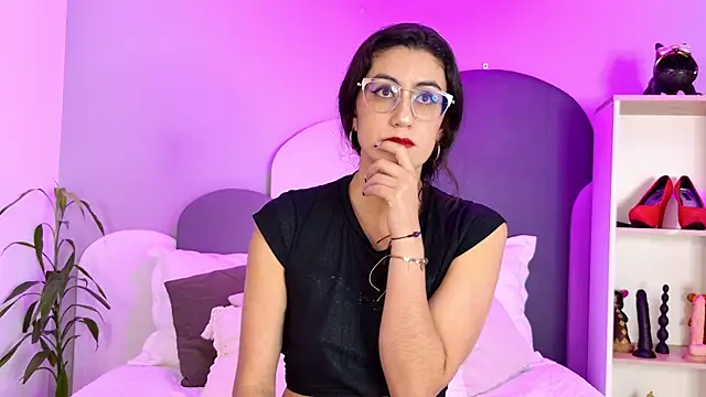 SophieGomez22 online show from 05-25-26, 11:42