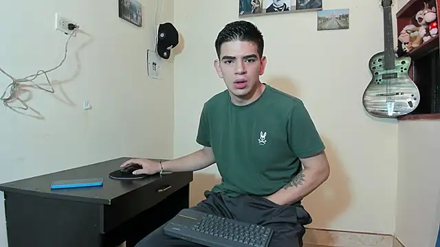Ares Johnson online show from 03-12-25, 11:32