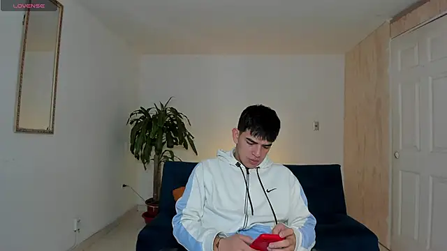Ares Johnson online show from 10-10-25, 11:33