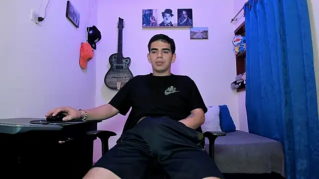 Ares Johnson online show from 02-19-25, 06:43