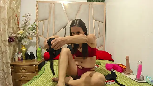 Snapshot of daniela_casallas_ chatting on 06-16-26, 11:32 daniela casallas online show from 06-16-26, 11:32
