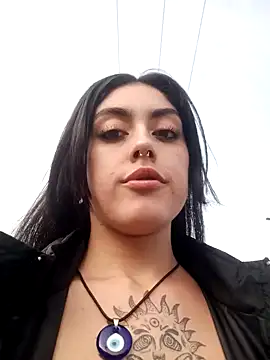 Snapshot of Mazikeen-- chatting on 02-09-25, 10:21 Mazikeen-- online show from 02-09-25, 10:21