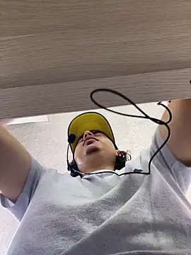 DanielGomez9 online show from 02-11-26, 03:45