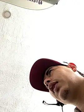 DanielGomez9 online show from 03-01-25, 07:04