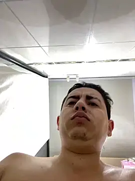 DanielGomez9 online show from 02-28-25, 12:31