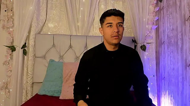 BradLovEmma  online show from 11-05-25, 11:24