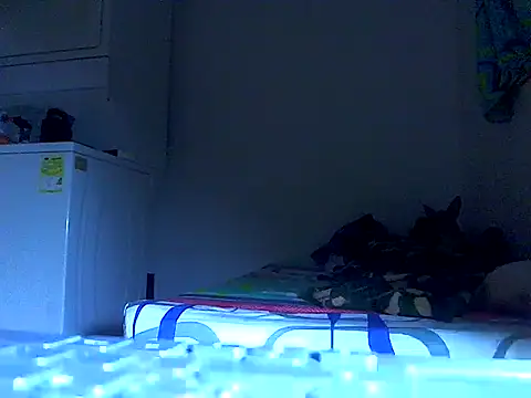 Snapshot of Ian_zaenzz chatting on 11-21-25, 05:34 Ian zaenzz online show from 11-21-25, 05:34