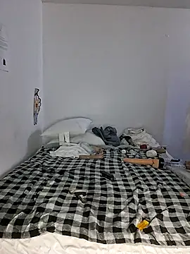 Puffgettingstuffed online show from 12-23-25, 09:19