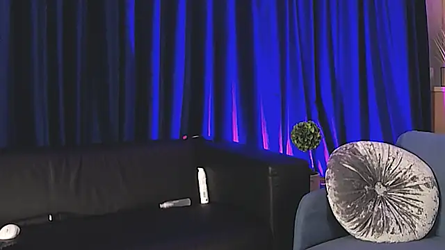 RosaCatalleya online show from 02-04-26, 05:13