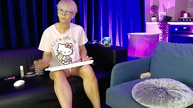 RosaCatalleya online show from 05-10-26, 04:38