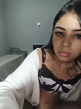 Livia Diaz online show from 05-20-26, 01:57