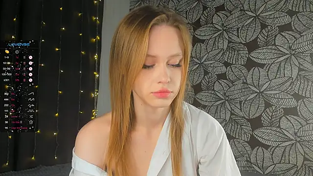 Snapshot of TaraSims chatting on 01-20-25, 01:18 TaraSims online show from 01-20-25, 01:18