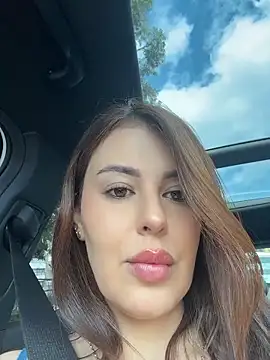 Eva Gonzalez online show from 04-18-26, 01:46