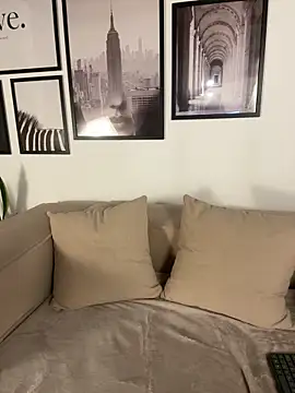 Eva Gonzalez online show from 09-19-25, 11:53