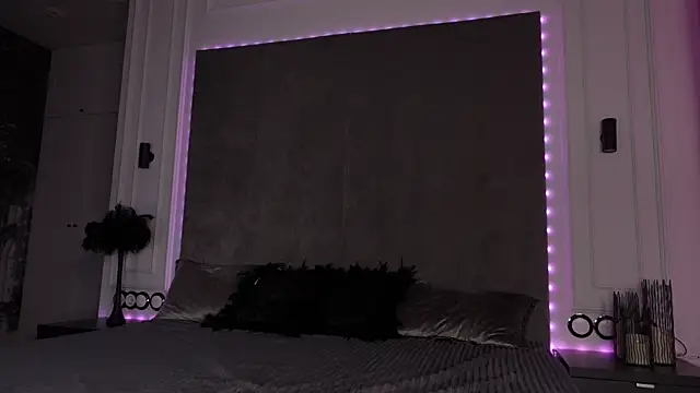 mila blvck online show from 09-25-25, 02:23